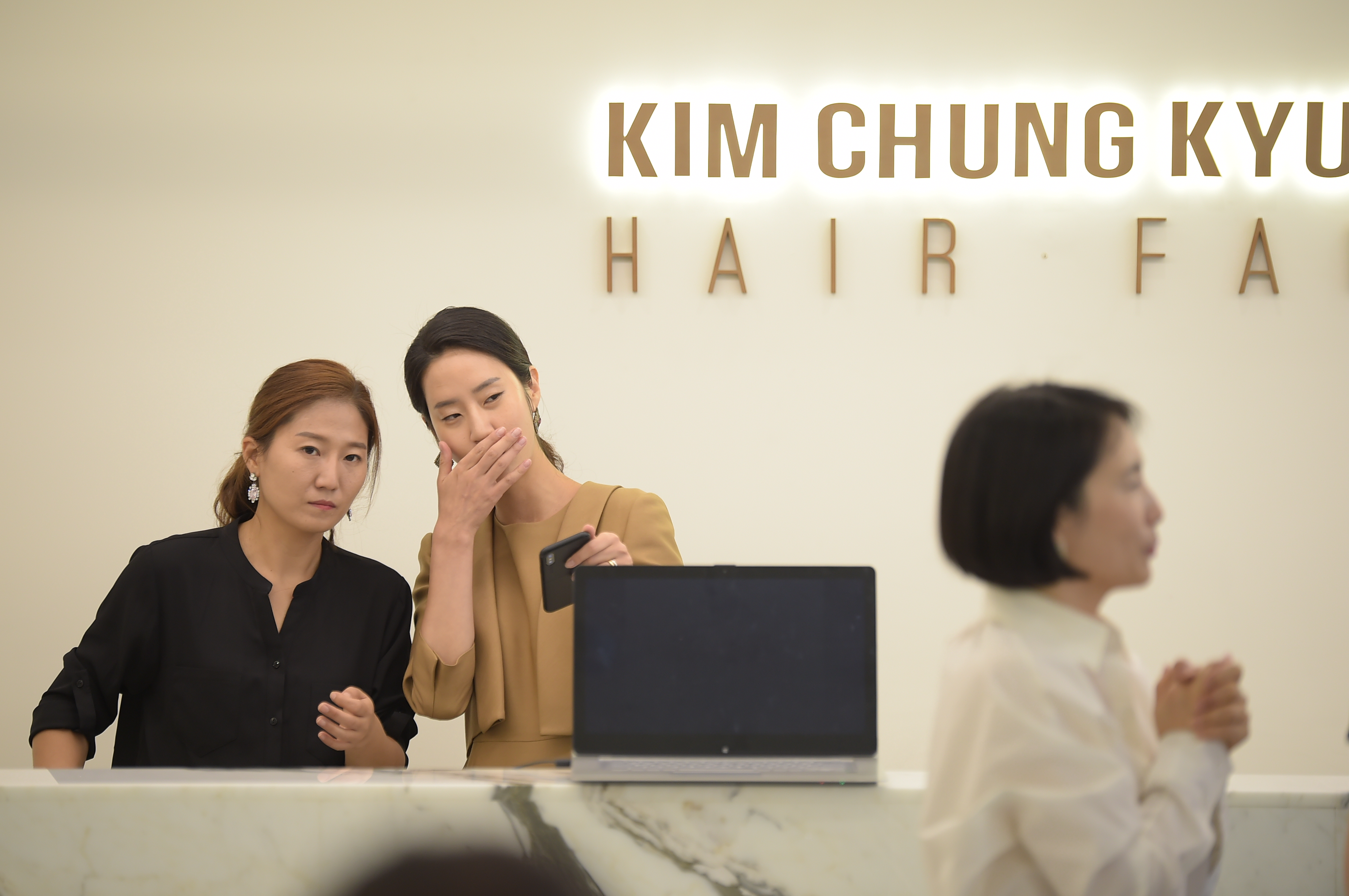 kimchungkyung hair and makeup Seoul Korea information desk